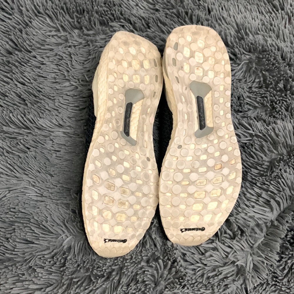 Adida ultra boost sneakers - Picture 13 of 14